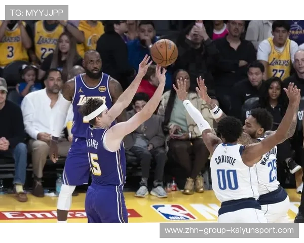 独行侠团队轮换让整场比赛更富弹性